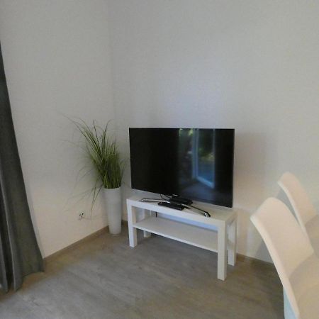 Gartenwohnung Juliana Gstadt Laeufers Chiemsee Holiday Home Гштадт-ам-Кимзее Экстерьер фото