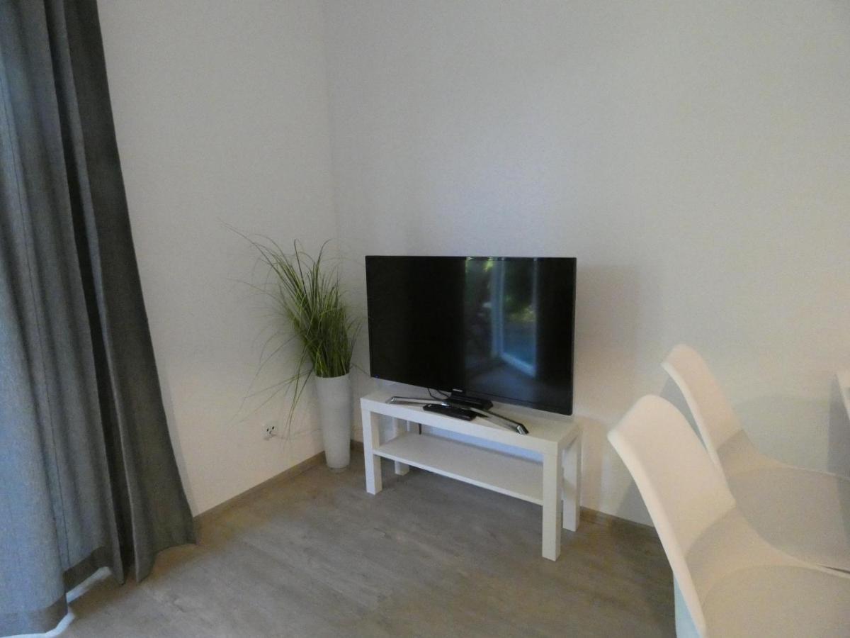 Gartenwohnung Juliana Gstadt Laeufers Chiemsee Holiday Home Гштадт-ам-Кимзее Экстерьер фото